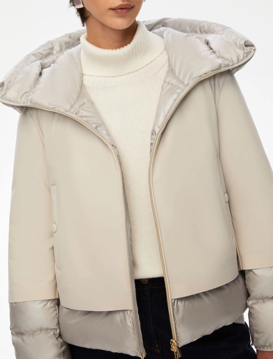 PIUMINO CON CAPPUCCIO