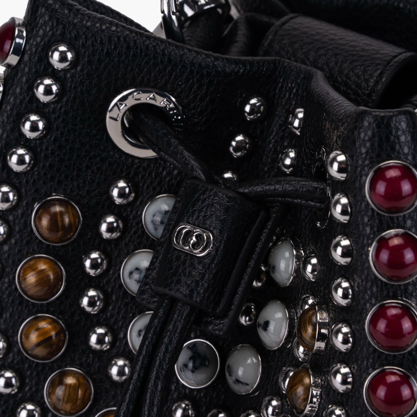 ANDROMEDA STONES BUCKET