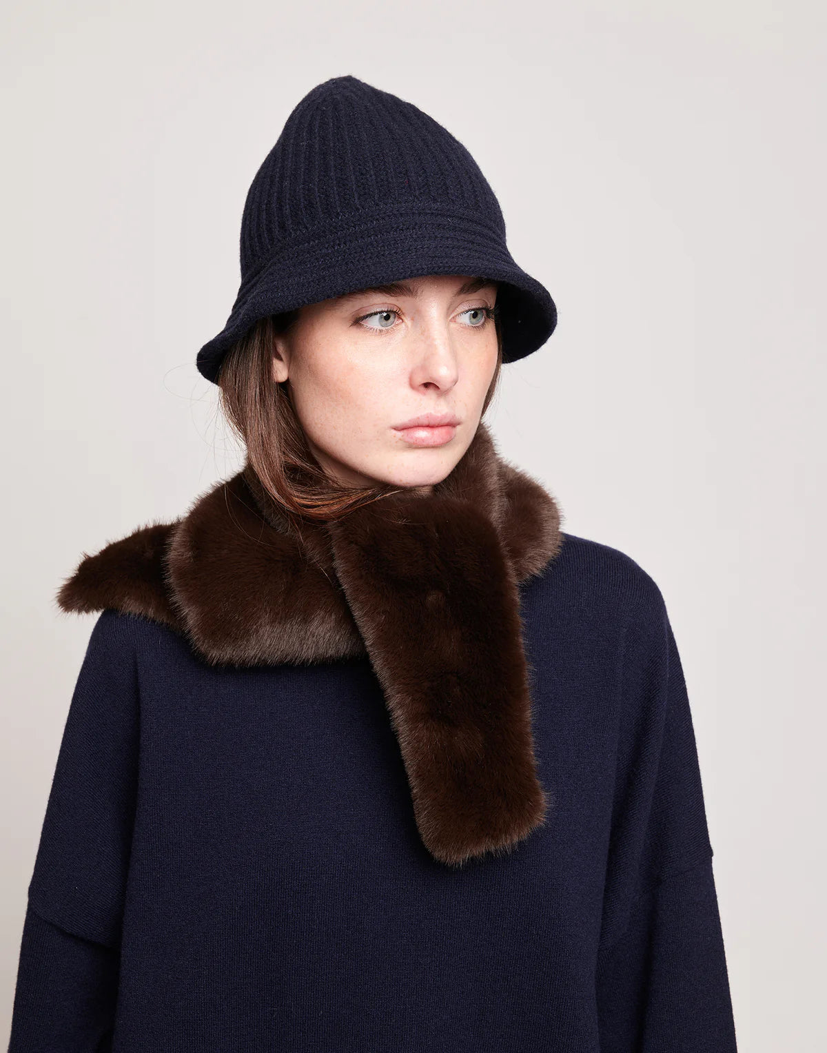 BERRETTO CLOCHE IN LANA